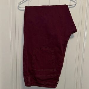 Chic burgundy jeans